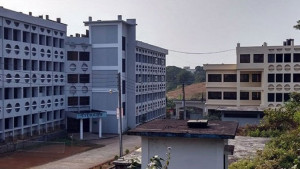 বিশ্ববিদ্যালয়ের দাবিতে রাজপথে শিক্ষার্থীরা