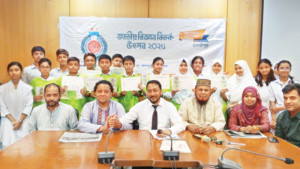 ভিন্নমতকে সম্মানের মানসিকতা গড়ে ওঠে বিতর্ক চর্চায়