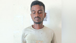 নেশার টাকা না পেয়ে কাস্তে দিয়ে মায়ের গলা কাটল ছেলে