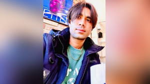 আসামি বিদেশে, আরেক ব্যক্তিকে হাজির করে জামিন, আইনজীবীসহ ২ জনের বিরুদ্ধে বিচারকের মামলা