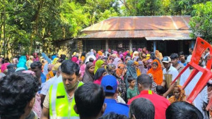 খাটে পড়ে ছিল বৃদ্ধার গলাকাটা লাশ, জমির দলিল-স্বর্ণালংকার ‘লুট’