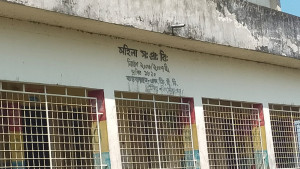 হাজিরা খাতায় সই থাকলেও বিদ্যালয়ে নেই তিন শিক্ষক