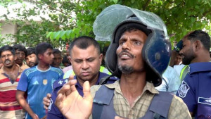 ঘুমন্ত বাবাকে কুপিয়ে হত্যার পর থানায় হাজির ছেলে