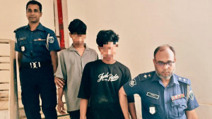 মাদক সেবনে নিষেধ করায় মাদকসেবী অপবাদ, মব করে রিকশাচালককে পিটিয়ে হত্যা