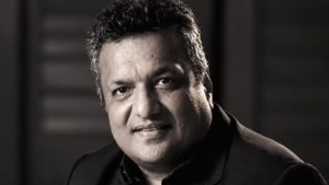 বাথরুমে মিলল নিথর দেহ, নির্মাতার মৃত্যু নিয়ে ধোঁয়াশা