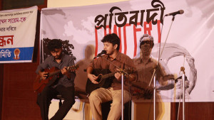 আন্দোলন দশম দিনে চুয়েটে দাবি আদায়ে আলোকচিত্র প্রদর্শনী, প্রতিবাদী কনসার্ট