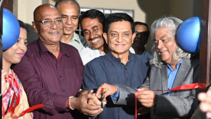 ডিইউ ওল্ড স্টুডেন্টস ক্লাবের নতুন অফিস উদ্বোধন করলেন এ. কে. আজাদ