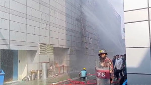 টঙ্গীর ওষুধ কারখানার আগুন নিয়ন্ত্রণে