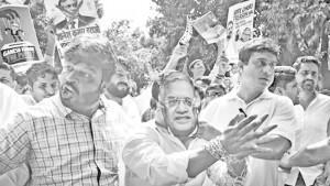 সিইসির কারণে ভারতের নির্বাচনী ব্যবস্থাই ঝুঁকিতে
