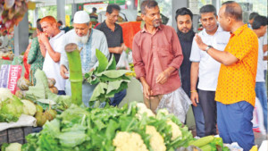 মাঠ থেকে নিরাপদ কৃষিপণ্য রাজধানীর বাজারে