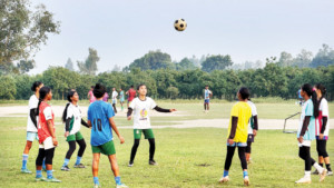 মেয়েদের স্বপ্নের সামনে সমাজের দেয়াল
