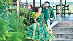 পূজায় কোন পোশাকে কেমন সাজ