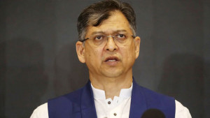বিরোধী দলের জন্য শেষ পর্যন্ত অপেক্ষা, না এলেও সংশোধন