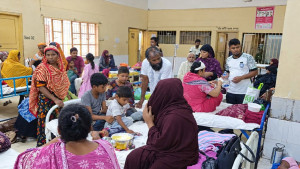 কুকুরের কামড়ে নারী ও শিশুসহ আহত ৫০
