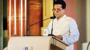 সমাজকে এগিয়ে নিতে পৃষ্ঠপোষকতা প্রয়োজন