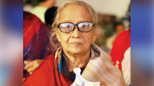 লেখা থেমে গেলেও পাঠকের সঙ্গে সম্পর্ক থমকে যায় না