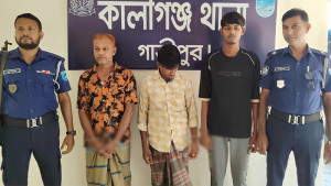 চতুর্থ শ্রেণির ছাত্রীর হঠাৎ পেটব্যথা, গর্ভপাতের পর মাকে জানাল ধর্ষণের ঘটনা
