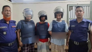 নারায়ণগঞ্জে সাবেক মেয়র আইভীর আইনজীবীসহ গ্রেপ্তার ৩