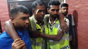 দুই পুলিশ সদস্যকে পিটিয়ে মাদকের আসামি ছিনতাই