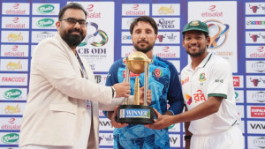 জেতা ম্যাচ ড্রতে হতাশ সাবেকরা