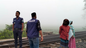 আক্কেলপুরে ট্রেনে কাটা পড়ে বৃদ্ধের মৃত্যু