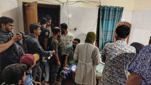 কুষ্টিয়ায় এক ঘণ্টার ব্যবধানে এক কুকুরের কামড়ে হাসপাতালে ৩৩ জন