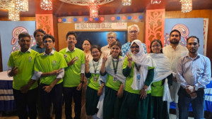 গাজীপুরে বিজ্ঞান বিতর্কে চ্যাম্পিয়ন আবেদ আলী গার্লস স্কুল অ্যান্ড কলেজ