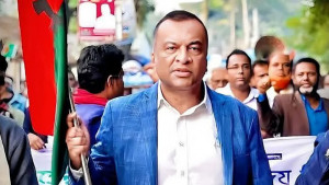 জয়পুরহাটে জুলাইযোদ্ধাদের ল্যাপটপ বিতরণ ও সার ডিলারশিপ নিয়ে বিএনপি নেতার পোস্টে বিতর্ক