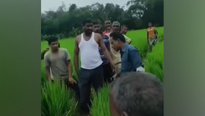 লাইভ লোকেশন পাঠিয়ে নিয়ে যাওয়ার কথা বলা হয়েছিল, বাবা গিয়ে পেলেন মেয়ের মরদেহ