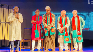 ‘সুর রয়ে গেছে, মানুষটি ফেরেননি’