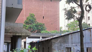 ঢাবির জগন্নাথ হলের ৯ তলা থেকে লাফ, প্রাণে বাঁচলেন শিক্ষার্থী