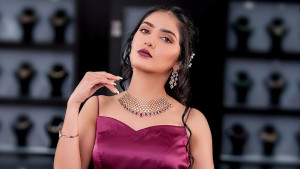 অন্য নারীতে আসক্ত প্রেমিক, সম্পর্কের তিক্ত অভিজ্ঞতা জানালেন অভিনেত্রী