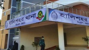 চট্টগ্রামে সাংবাদিককে মারধর ও অর্থ ছিনতাই, গ্রেপ্তার ২ 