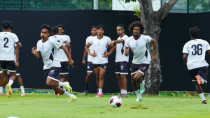 গোলক্ষুধা তাড়াচ্ছে হামজাদের