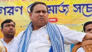ভোট চলাকালে আটক বিধায়ক হুমায়ুন কবীর