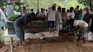 মিরপুরের শহীদ বুদ্ধিজীবী কবরস্থানে শায়িত তৌফিক ইমরোজ খালিদী