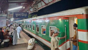 সিলেটে রেলওয়ের ভুল এসএমএসে শতাধিক যাত্রীর ভোগান্তি