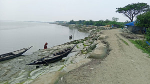 দুই দফায় বেড়েছে মেয়াদ, এখনও শেষ হয়নি কাজ
