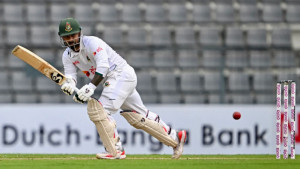 ৪৪৩ রানের লিড নিয়ে লাঞ্চ বিরতিতে বাংলাদেশ