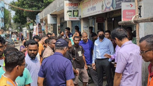 উচ্ছেদের কয়েক ঘণ্টার মধ্যেই আবার দখলে রাস্তা-ফুটপাত