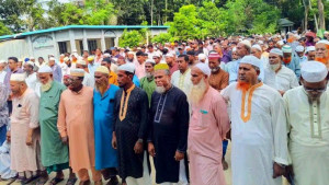 স্ত্রীর মরদেহ বাড়িতে, মসজিদে গিয়ে মারা গেলেন স্বামীও
