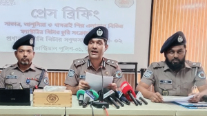 মিটার চুরি করে বিকাশে টাকা আদায়, সহযোগীসহ ‘মিটার সবুজ’ গ্রেপ্তার