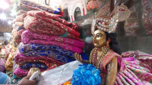 ৫ টাকায় পূজার বাজারের সুযোগ দিচ্ছে ডিএসসিসি