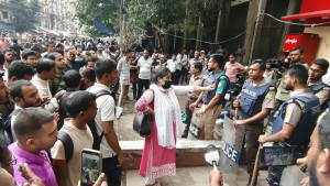 যুব উন্নয়নের প্রশ্ন ফাঁসের ঘটনায় গ্রেপ্তার ৫