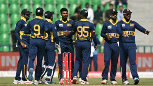 মাদুশাঙ্কার বোলিং তোপে বিধ্বস্ত পাকিস্তান, ফাইনালে শ্রীলঙ্কা