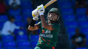 তানজিদের পর সাজঘরে শান্ত, চাপে বাংলাদেশ