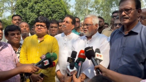 এদেশে বারবার গণতন্ত্র মুখ থুবড়ে পড়েছে: আমান উল্লাহ আমান