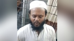 ভর্তি সিলিন্ডার থেকে গ্যাস বের করে খালি সিলিন্ডারে ভরে বিক্রি