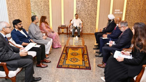বাংলাদেশকে সহযোগিতা করতে কানাডার প্রতি প্রধানমন্ত্রীর আহ্বান