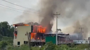 কক্সবাজারে রিসোর্টে আগুন, নিহত ৫